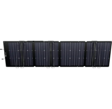 Vikbar solpanel med fyra moduler och integrerade stativ för mobil strömförsörjning.