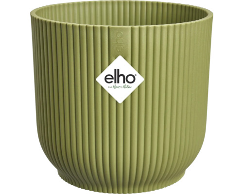 Grön elho blomkruka i plast med vertikal räfflad struktur och elho Logo.