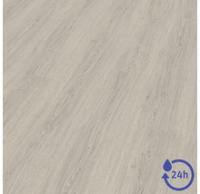 Laminatgolv i ljust träutseende med 24 timmars vattenskydd.