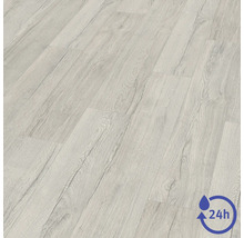 Laminatgolv i trädekor med en vattenbeständighet på 24 timmar.