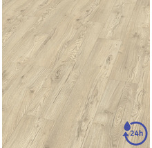 Laminatgolv i ljust träutseende med ådring och kvistar. Märkning för 24 timmars vattenbeständighet.