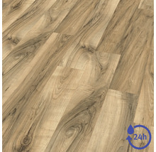 Laminatgolv i eklook med naturlig ådring och symbol för 24 timmars vattenbeständighet.