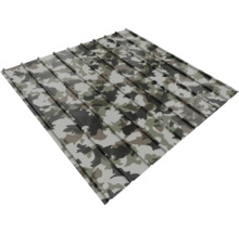 Trapetsprofilerad metallplåt med camouflagemönster.