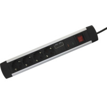 Grenuttag med 4 uttag, 2 USB-portar och belyst strömbrytare.