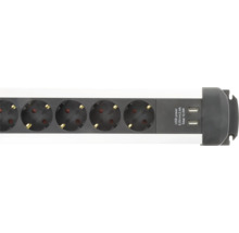 Grenuttag i plast i grått och vitt med jordade eluttag och två USB-portar.