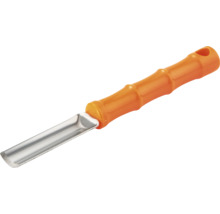 Skölp för träsnideri av metall med orange plasthandtag.