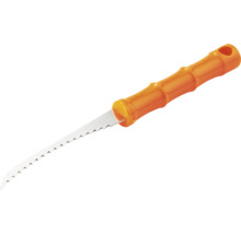 Gipssåg med ergonomiskt handtag och tandat sågblad av stål för gipsarbeten.