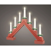 LED ljusstake i trä röd med 7 ljus och gröna kransar.