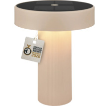 Modern beige solcellsdriven bordslampa med räfflad fot och integrerad solpanel, vinnare av German Design Award 2026.