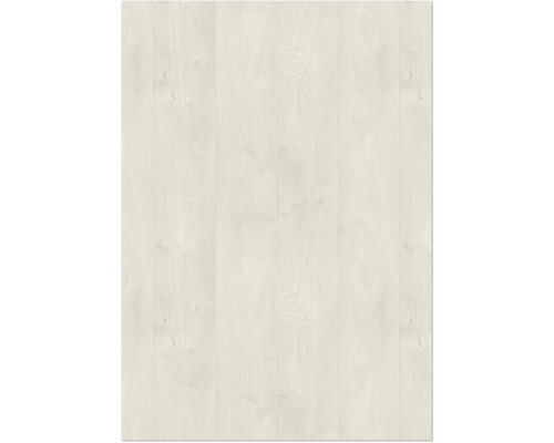 Laminatgolv i ljust träutförande med fin ådring och kvistar.