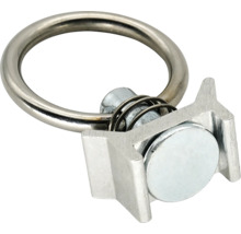Single stud fitting med ring i förzinkat stål för surrningsskenor.