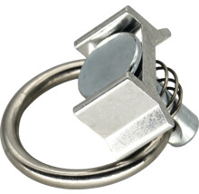 Single stud fitting för surrningsskenor med ring av metall, för lastsäkring.