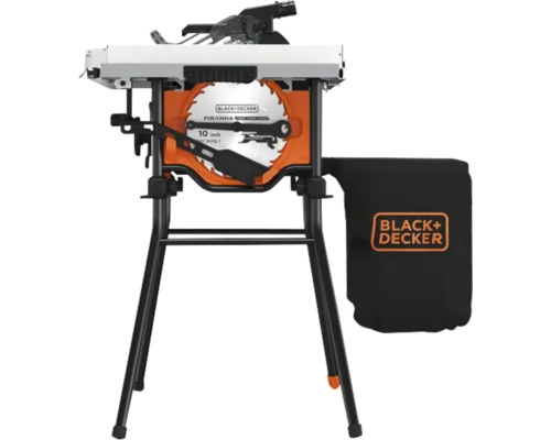 Black och Decker bordscirkelsåg med 10 tums sågklinga, svart metallstativ, orange hölje och dammpåse med Black och Decker Logo.