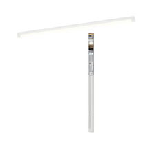 Osram LED-ljusramp med förpackning och Osram Logo, slimmad linjär LED-armatur för vägg- eller takmontering.