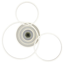 Modern LED-taklampa med tre sammanflätade ringar och ett centralt runt ljuselement.
