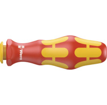 Ergonomiskt Wera Kraftform skruvmejselhandtag i rött och gult med Wera Logo.