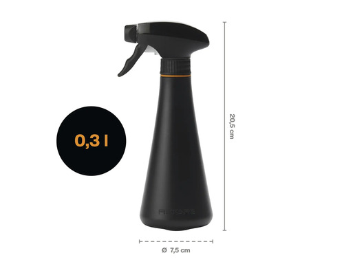 Fiskars sprayflaska med 0,3 liters kapacitet, 20,5 centimeter hög och 7,5 centimeter i diameter.