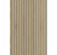Väggpanel med vertikala ribbor i träimitation.