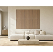Moderna väggpaneler i trä i ett ljust, minimalistiskt vardagsrum med soffa och soffbord i sten.