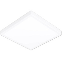 Kvadratisk LED-taklampa i vitt med platt hölje.