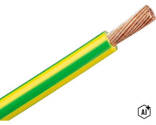 Grön-gul installationskabel med avisolerade koppartrådar i änden, flexibel kabel för elinstallation. (Image AI modified or generated)