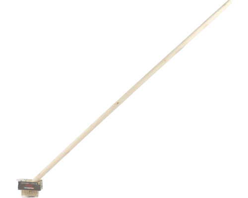 En trädgårdskvast med långt träskaft och borsthuvud från Garden Tools.