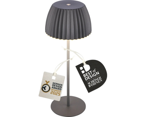 Modern LED bordslampa med plisserad skärm och utmärkelserna German Design Award 2025 samt Best of Design Schöner Wohnen