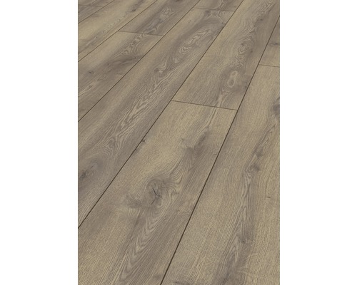 Närbild av laminatgolv med träutseende