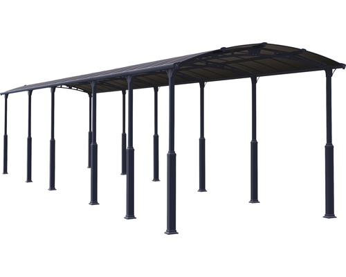 Lång carport med stålstolpar och tak