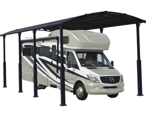 Husbil under carport