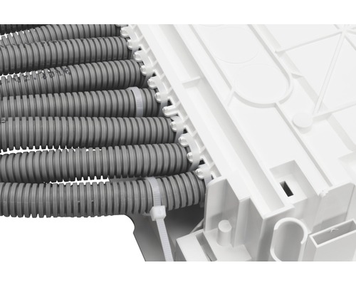 Installation av flexibla rör i en kopplingsdosa.