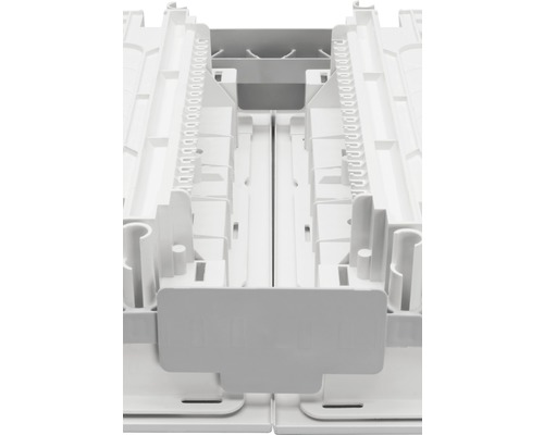 Detaljvy av en vit förvaringslåda av plast