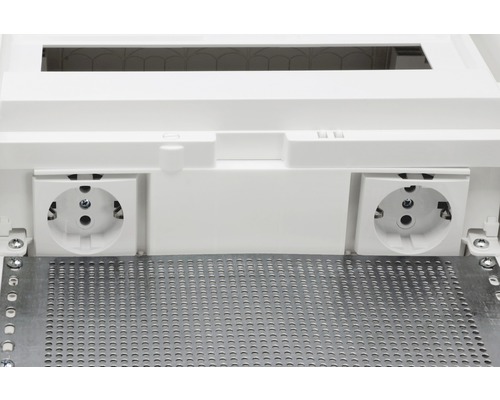 Detaljvy av en kopplingsdosa med eluttag