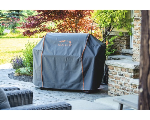 Traeger grill täckt utomhus