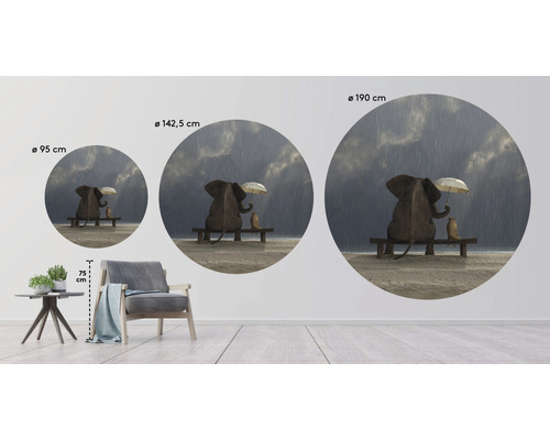Illustration av väggdekaler i tre olika storlekar med elefant och surikat i regnet