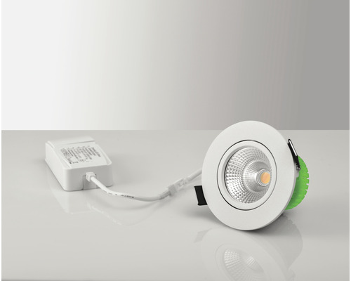 Infälld spotlight med LED och elektronisk transformator