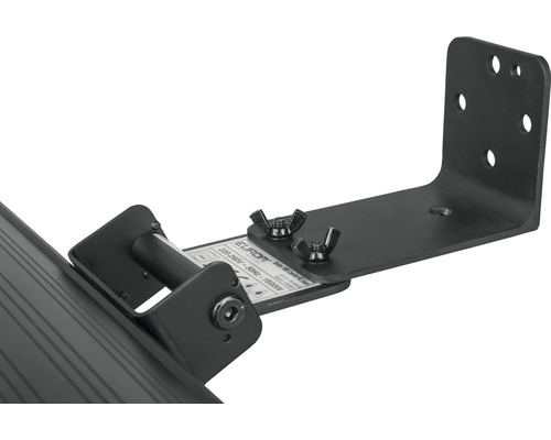 Detaljbild av ett fäste för en infravärmare.