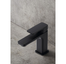 Tvättställsblandare i enkel design