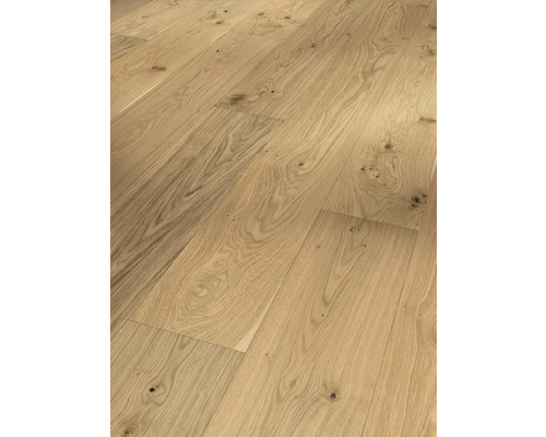 Installation av ljust ekparkettgolv