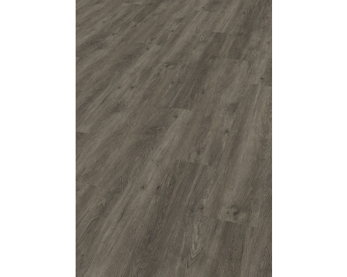 Golvbeläggning med träimitation i detalj