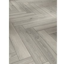 Fiskbensparkett av trä