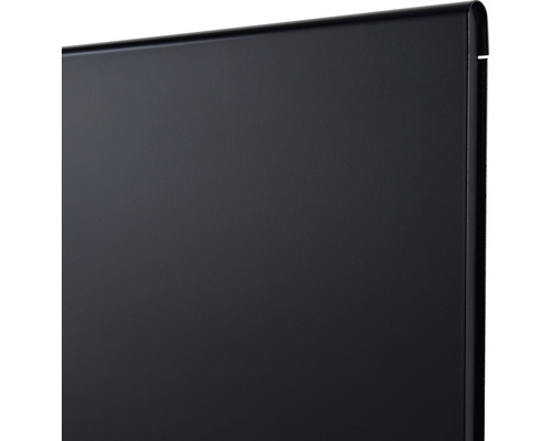 Närbild av ett svart radiatorskydd