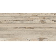 Ljus träpanel med sliten yta