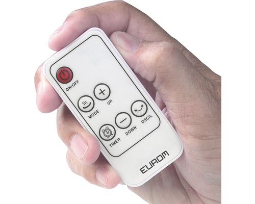 En hand håller en vit fjärrkontroll från Eurom.