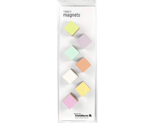 Trämagneter i olika färger i transparent förpackning