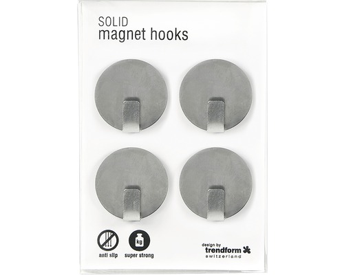 Förpackning med fyra silverfärgade magnetiska krokar