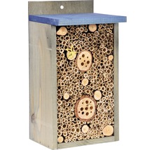 Insekthotell av trä med boplats för vildbin