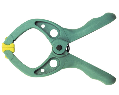 Fjäderklämma av plast