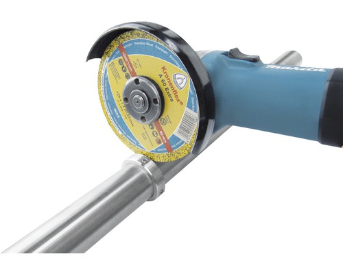 Makita vinkelslip med Kronenflex A 60 Extra slipskiva skär ett metallrör.
