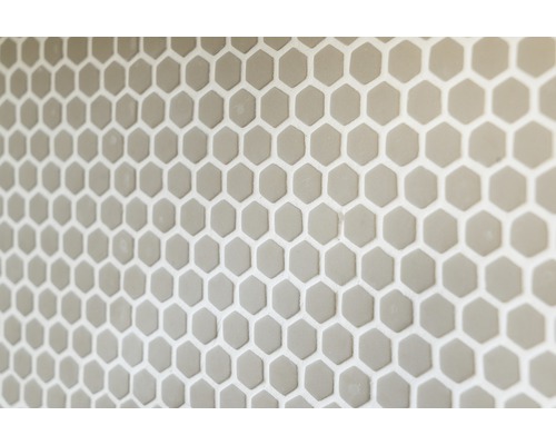 Närbild av sexkantiga plattor på en vägg